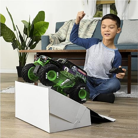 Monster Jam, Official Grave Digger Remote Control Truck 1:15 Scale, 2.4GHz